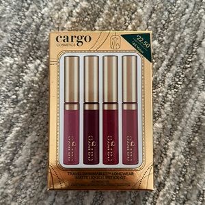 Travel Swimmable’s Longwear Matte Liquid Lipstick Kit